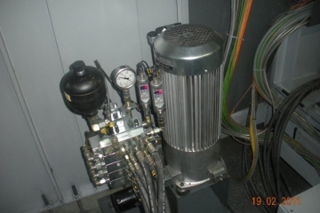 Motor-CNC-Fraese-sauber